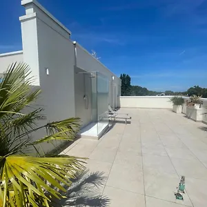 https://attico-con-terrazzo-e-parcheggio-privato.hotelinveneto.com